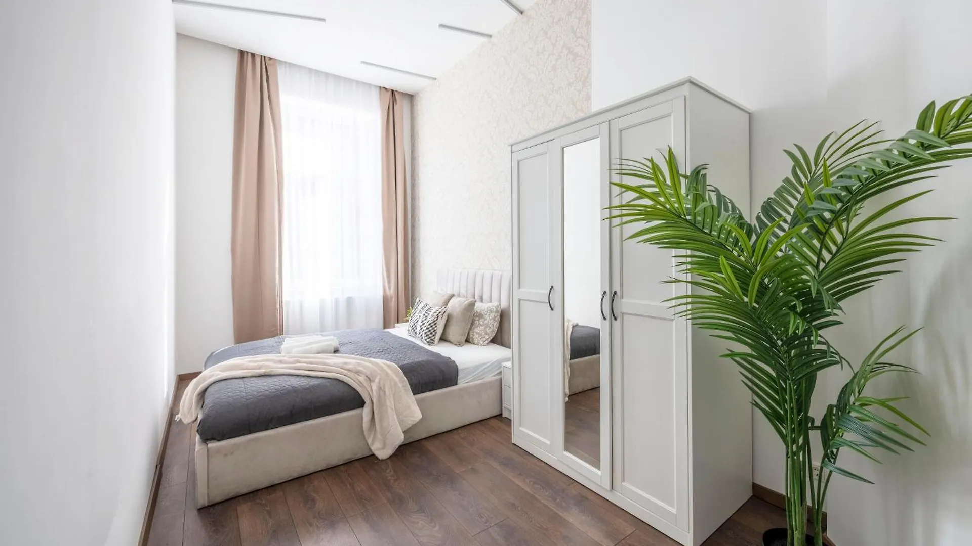 Exclusive City Center Elizabeth Grand Suite W' 3Bedrm Budapest Apartment